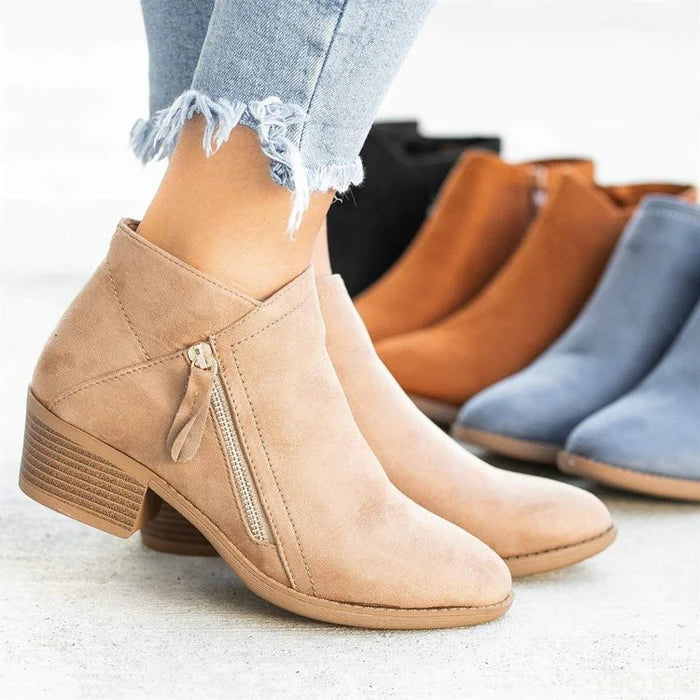 Bota Feminina Suede Confort - Desconto de 43% + FRETE GRÁTIS